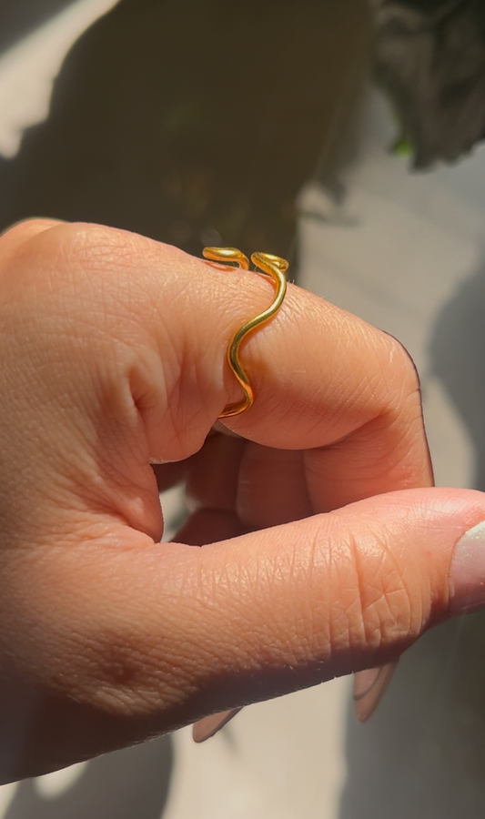 Squiggle Ring
