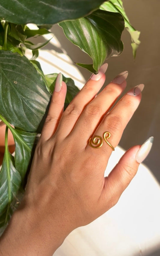 Ripple Gold Ring