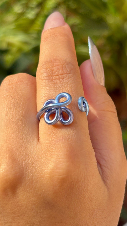 Clover Ring